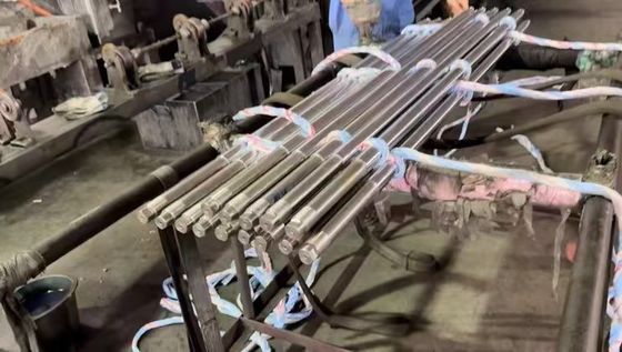 Αγορά Τυποποιημένο μήκος 1000 mm - 8000 mm Chrome Piston Rod με σκληρότητα HRC 60-65 και ακρίβεια ευθείας 0,2 mm/M για υδραυλικά κύλινδροι διαδικτυακή κατασκευή